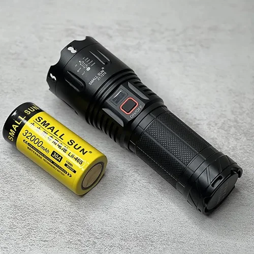 قوی ترین چراغ قوه با برد 1000 متر و شارژر دهی 10 ساعته اسمال سان مدل T275 اصلی، ویدئو تست پائین صفحه