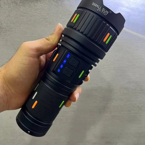 چراغ قوه با برد 600 متر پاور بانک دار اسمال سان مدل t707 اصلی